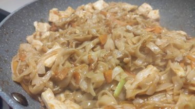 Thai food, original pad thai