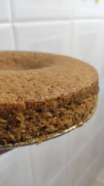 Krem peynirli ev yapımı havuçlu kek.