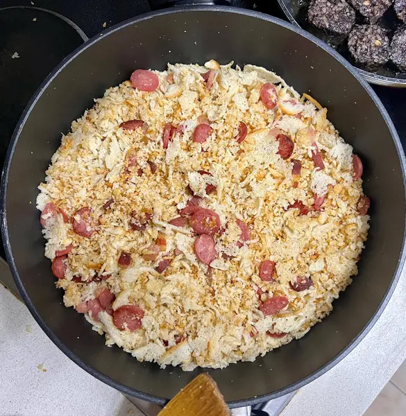 Migas kızarmış yumurta ile