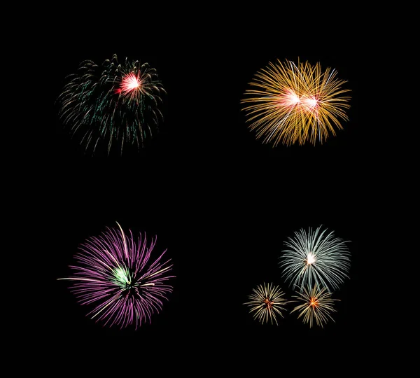 Verzameling Van Kleurrijke Feestelijke Vier Vuurwerk Exploderen Boven Nachtelijke Hemel — Stockfoto