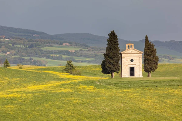 Wzgórze Toskanii Cappella Della Madonna Vitaleta Włochy — Zdjęcie stockowe