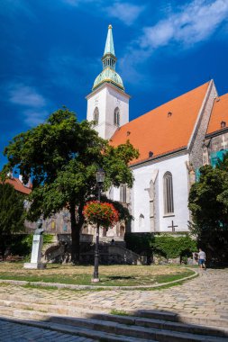BRATISLAVA, SLOVAKIA - 18 Ağustos 2019: St. Martin Katedrali
