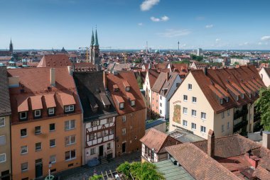 NUREMBERG, ALMANY - 13 Haziran 2019: İmparatorluk Kalesi 'nden eski şehir silueti