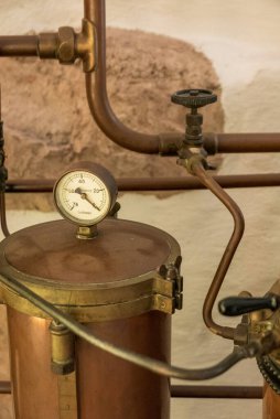 Heidelberg Sarayı 'ndaki Alman Apothecary Müzesi, antik çağdan 21. yüzyıla kadar ilaç tarihine dair bilgiler sunmaktadır.. 