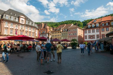HEIDELBERG, ALMANY - 16 HAZİRAN 2019: Corn Market 'ten kale manzarası