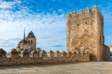 JEREZ DE LOS CABALLEROS, BADAJOZ, SPAIN - 24 Kasım 2018: Santa Maria de la Encarnacion Kilisesi