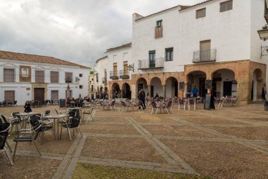 ZAFRA, BADAJOZ, SPAIN - 24 Kasım 2018: Canlı Meydan Küçük (Plaza Chica)