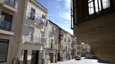 ZAMORA, İspanya - 8 Şubat 2017: Şehrin tarihi merkezinde popüler bir mahalle manzarası