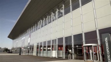 Vthe Miguel Delibes Kültür Merkezi mimar Ricardo Bofill tarafından tasarlandı ve Mart 2007 'de açıldı.