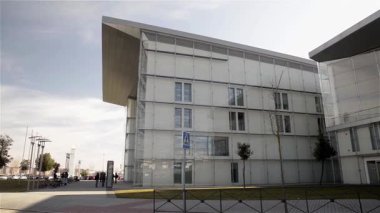 Vthe Miguel Delibes Kültür Merkezi mimar Ricardo Bofill tarafından tasarlandı ve Mart 2007 'de açıldı.