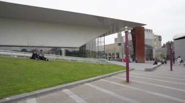 AMSTERDAM, NETHERLANDS - 10 Mayıs 2017: Amsterdam 'daki Vincent van Gogh Müzesi