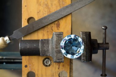 elmas şekilli cam temalı tezgah