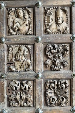 İspanya 'nın Tuy Katedrali' nin kapıları.