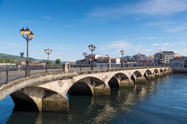 Pontevedra şehrindeki Burgo Köprüsü. 12. yüzyılda, şehre adını veren 
