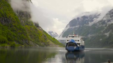 Norveç, Sognefjord 'a yelken açmak