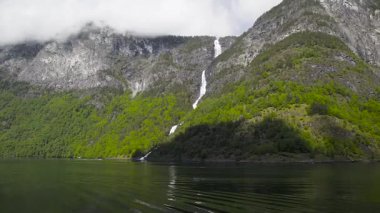 Norveç, Sognefjord 'da çağlayan sular