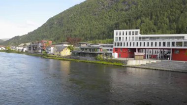 Storehagen 'da. Sessiz bir Norveç köyü