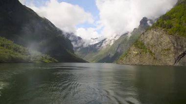 Norveç, Sognefjord 'a yelken açmak