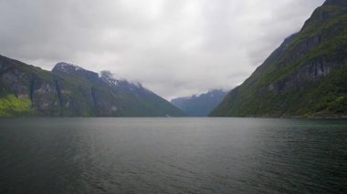 Geiranger ya da Geirangerfjord Norveç 'in More og Romsdal ilinin Sunnmore ilçesine bağlı bir fiyorttur..