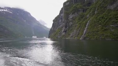 Geiranger ya da Geirangerfjord Norveç 'in More og Romsdal ilinin Sunnmore ilçesine bağlı bir fiyorttur..