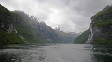 Geiranger ya da Geirangerfjord Norveç 'in More og Romsdal ilinin Sunnmore ilçesine bağlı bir fiyorttur..