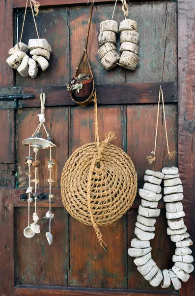 İbiza 'da bir markette hippi boncukları.