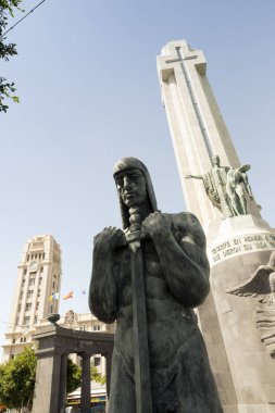 Çam kozalakları ve ay çiçekleri kapanıyor