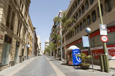 SANTA CRUZ, TENERIFE, İSPAN - 21 Haziran 2015: Santa Cruz şehir merkezi, Tenerife 'nin başkenti