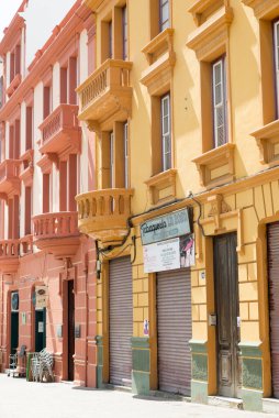 SANTA CRUZ, TENERIFE, İSPAN - 21 Haziran 2015: Santa Cruz şehir merkezi, Tenerife 'nin başkenti