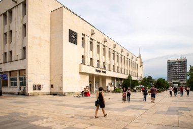 PLOVDIV, BULGARIA - 6 Haziran 2018: Plovdiv şehrinin modern bölgesinde yayalar