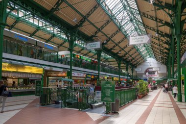 SOFYA, BULGARIA - 8 Haziran 2018::: Sofya şehir merkezindeki Tsentralni Hali (Merkez Sofya Pazar Salonu) İçişleri
