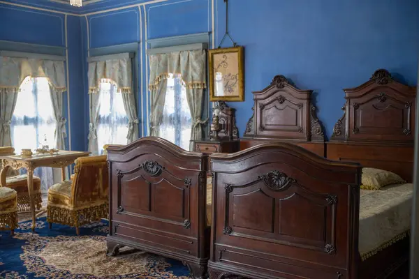 PLOVDIV, BULGARIA - 6 Haziran 2018: Tüccar ve toprak sahibi Stephan Hindliyan 'ın evi 1835 yılında inşa edildi. Ev bitişikteki Balabanov evine bağlı. Etkileyici bir Rönesans evleri topluluğu oluşturuyor.. 