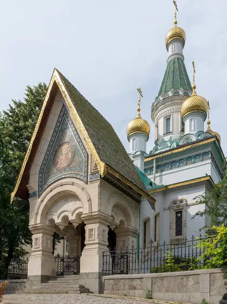 SOFYA, BULGARIA - 7 Haziran 2018: Rus Kilisesi, resmi adıyla Mucize Yaratan Aziz Nicholas Kilisesi