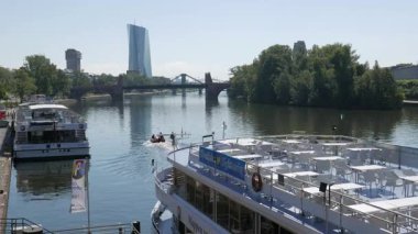 FRANKFURT, GERMANY - 17 Haziran 2019: Ostend bölgesindeki Avrupa Merkez Bankası 'nın yeni genel merkezi,