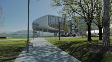 SANTANDER, İspanya - 26 Mart 2019: Centro Botin veya Botin Center İspanya 'nın Santander kentinde bulunan bir kültür tesisidir.