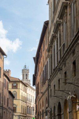 ROME, ITALY ECTOBER 25, 2018: Piazza del Campidoglio, Capitoline Hill 'in tepesinde, Palazzo Senatorio' nun maskesiyle.