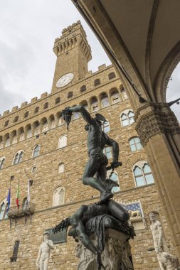 ROME, ITALY ECTOBER 25, 2018: Piazza del Campidoglio, Capitoline Hill 'in tepesinde, Palazzo Senatorio' nun maskesiyle.