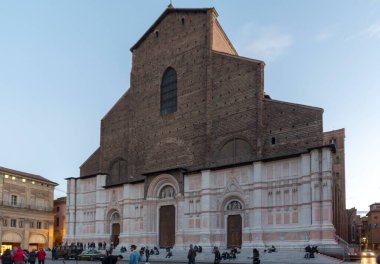 ROME, ITALY ECTOBER 25, 2018: Piazza del Campidoglio, Capitoline Hill 'in tepesinde, Palazzo Senatorio' nun maskesiyle.