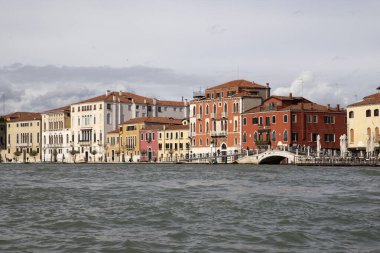 ROME, ITALY ECTOBER 25, 2018: Piazza del Campidoglio, Capitoline Hill 'in tepesinde, Palazzo Senatorio' nun maskesiyle.