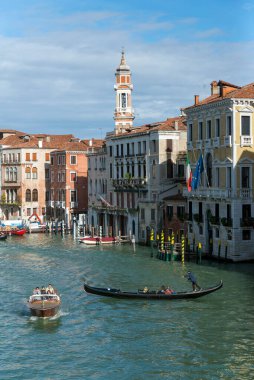 Venedik, İtalya - 30 Ekim 2018: Sonbaharda Büyük Kanal