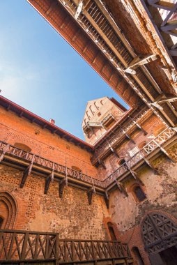 TRAKAI, LITHUANIA - 8 Haziran 2016: Kestutis tarafından 14. yüzyılda inşa edilen Trakai Kalesine bakın 