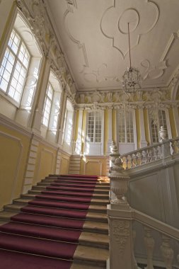 PILSRUNDALE, LATVIA - 9 Haziran 2016: Rundale Sarayı 'nın İçi. Şu anda Letonya' da bulunan Courland Dükleri için inşa edilen iki büyük barok sarayından biri.