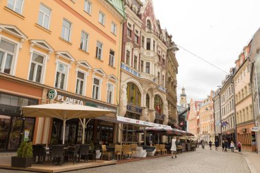 RIGA, LATVIA - 10 Haziran 2016: Riga Eski Kasabası 'nda mimarlık. Riga 'nın tarihi merkezi UNESCO' nun Dünya Mirasları Alanıdır.