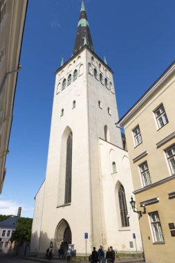 TALLINN, ESTONIA - 12 Haziran 2016: Tallinn, Estonya 'daki St Olaf Kilisesi Kulesi