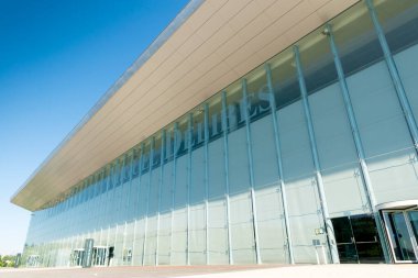 10 Temmuz 2015: Miguel Delibes Kültür Merkezi mimar Ricardo Bofill Levi tarafından tasarlandı ve Mart 2007 'de Castilla ve Leon Senfoni Orkestrası' nın bir konseriyle açıldı.