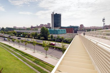 VìDOLID, İspanya - 17 Haziran 2015: Valladolid Bilim Müzesi Mayıs 2003 'te açıldı. Rafael Moneo ve Enrique de Teresa bu yeni bilim müzesini kurmak için eski endüstriyel kompleksin çoğunu kullandılar..