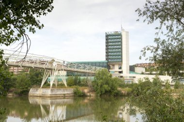 VìDOLID, İspanya - 17 Haziran 2015: Valladolid Bilim Müzesi Mayıs 2003 'te açıldı. Rafael Moneo ve Enrique de Teresa bu yeni bilim müzesini kurmak için eski endüstriyel kompleksin çoğunu kullandılar..