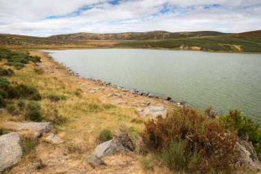 Laguna de los Peces (Balık Gölü) Sanabria, İspanya