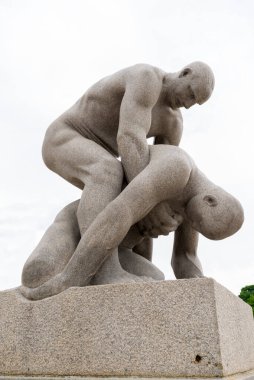 OSLO, NORway - 7 Haziran 2017: Vigeland Park 'ta Gustav Vigeland' ın heykelleri