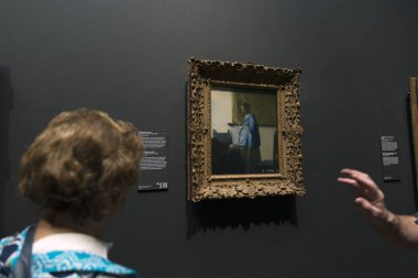 AMSTERDAM, NETHERLANDS - 10 Mayıs 2017: Amsterdam 'da sanat ve tarihe adanmış bir Hollanda Ulusal Müzesi